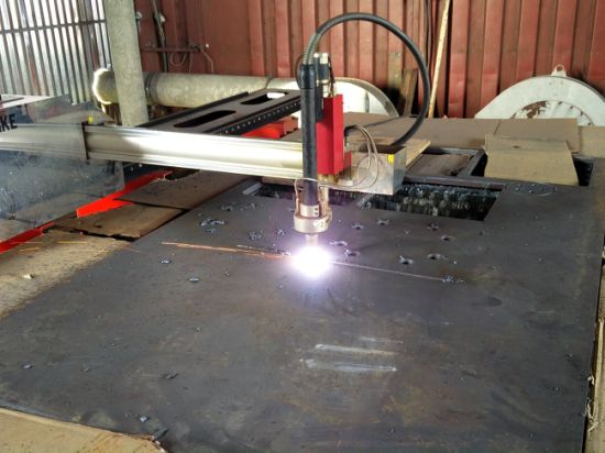 CNC viegla tērauda plāksnes griešanas mašīna portatīvie plazmas metāla griešanas mašīna