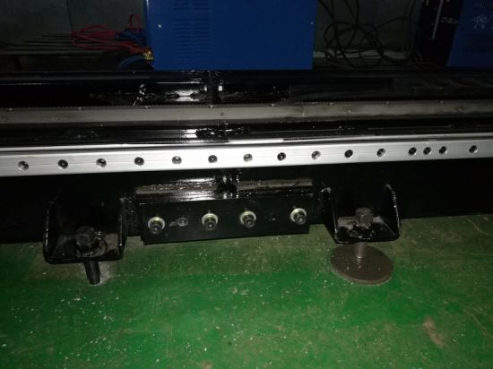 pārnēsājama tipa CNC plazmas / metāla griešanas mašīnas plazmas griezējs rūpnīcas kvalitātes ražotājiem Ķīnā