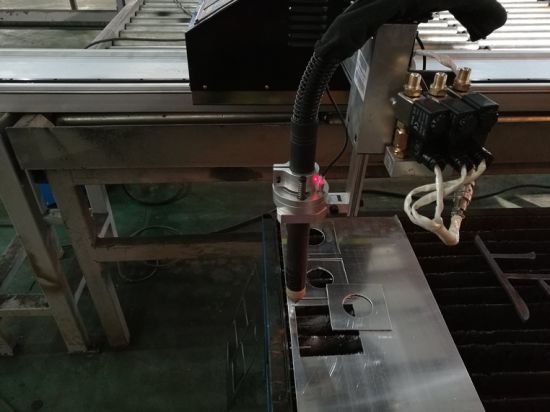 Lēta CNC plazmas liesmas griešanas mašīna, pārnēsājama griešanas mašīna, plazmas griezējs, kas ražots Ķīnā