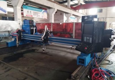 Metāla griešanas mašīna 1500 * 3000mm CNC plazmas griešanas mašīna Ķīnā