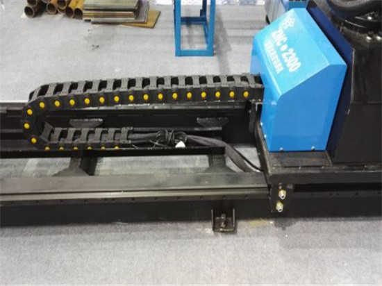 Smago metālu griešana CNC rūpnieciskā plazmas griešanas mašīna