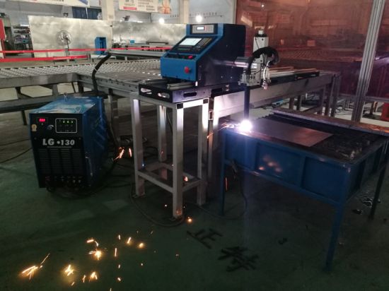 CNC rūpnīcas pieplūdes plazmas un liesmas galda griešanas mašīna metāla plāksnēm