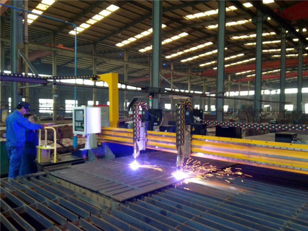 stiprais alumīnijs, pārrobežu stumbrs portāls CNC plazmas griešanas sagriešanas mašīnu ar CE / ISO