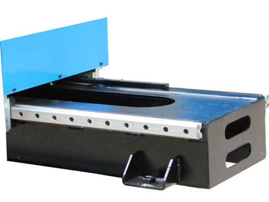 CNC Nerūsējošā tērauda / vara / metāla lokšņu plazmas griešanas mašīna